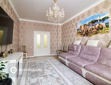 3-комнатная квартира, этаж 10 из 20, 90 м²