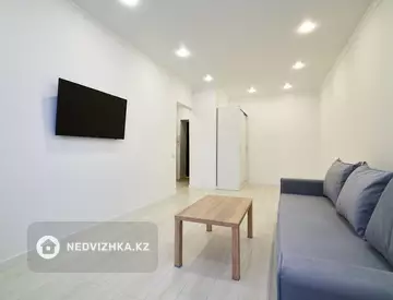 1-комнатная квартира, этаж 3 из 6, 38 м²