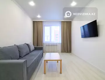1-комнатная квартира, этаж 3 из 6, 38 м²