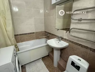 1-комнатная квартира, этаж 2 из 9, 45 м²