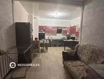 2-комнатная квартира, этаж 3 из 18, 71 м²