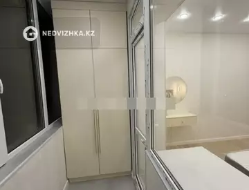 2-комнатная квартира, этаж 8 из 12, 38 м²