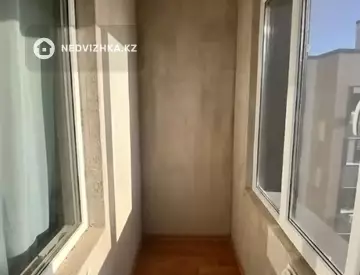 1-комнатная квартира, этаж 9 из 9, 35 м²