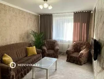 2-комнатная квартира, этаж 3 из 4, 56 м², Посуточно
