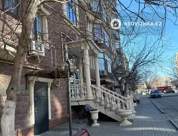 2-комнатная квартира, этаж 2 из 9, 75 м², На длительный срок