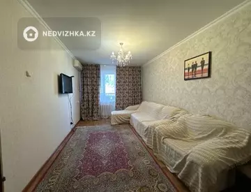 2-комнатная квартира, этаж 2 из 5, 45 м², На длительный срок