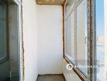 2-комнатная квартира, этаж 9 из 9, 65 м²