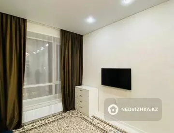 2-комнатная квартира, этаж 2 из 12, 41 м²
