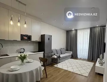 2-комнатная квартира, этаж 3 из 12, 62 м², На длительный срок