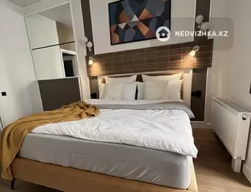 2-комнатная квартира, этаж 3 из 12, 62 м², На длительный срок