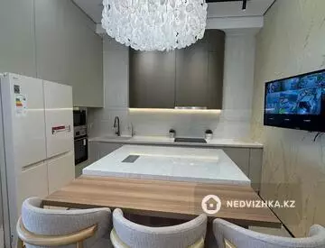 6-комнатная квартира, этаж 1 из 3, 280 м²