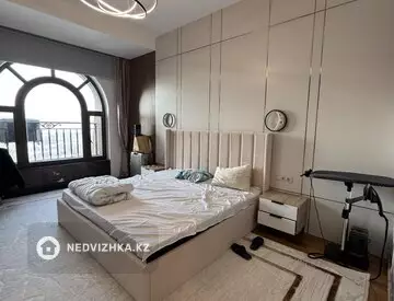 3-комнатная квартира, этаж 9 из 5, 143 м²