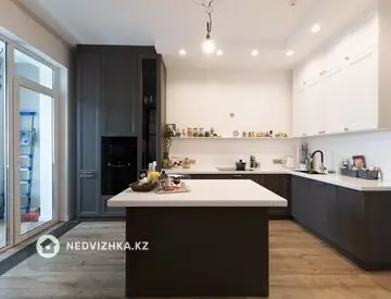 4-комнатная квартира, этаж 15 из 22, 127 м²