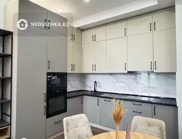 3-комнатная квартира, этаж 4 из 7, 110 м²