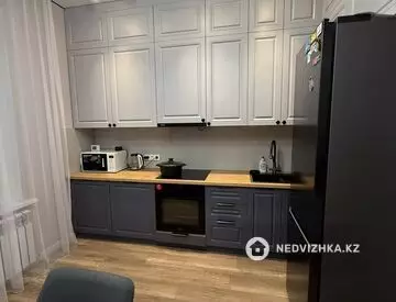 2-комнатная квартира, этаж 3 из 9, 56 м²
