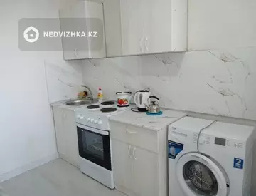 1-комнатная квартира, этаж 2 из 10, 37 м²