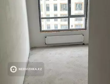 2-комнатная квартира, этаж 5 из 9, 64 м²