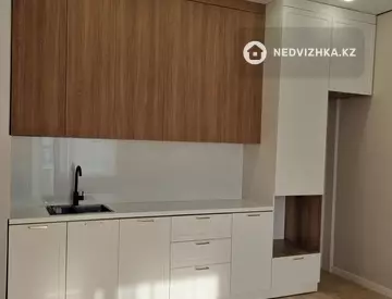 2-комнатная квартира, этаж 9 из 18, 45 м²