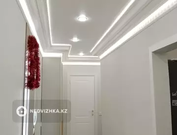 3-комнатная квартира, этаж 8 из 9, 70 м²