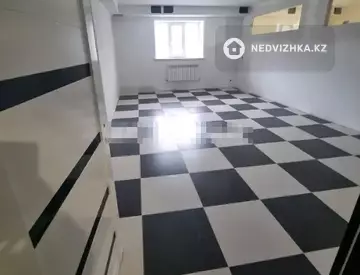 4-комнатная квартира, этаж 1 из 4, 115 м²