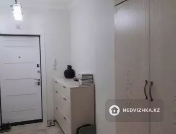 3-комнатная квартира, этаж 5 из 23, 98 м²