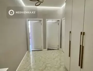 2-комнатная квартира, этаж 9 из 9, 43 м²