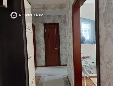 3-комнатная квартира, этаж 2 из 10, 68 м²