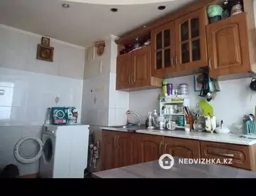 2-комнатная квартира, этаж 1 из 9, 52 м²