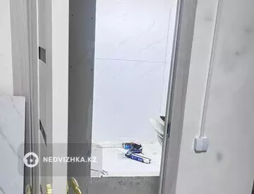 Офисное помещение, этаж 1 из 12, В жилом доме, 30 м²