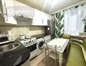 3-комнатная квартира, этаж 5 из 5, 61 м²