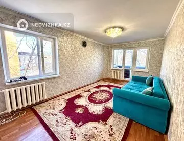 2-комнатная квартира, этаж 3 из 5, 44 м²