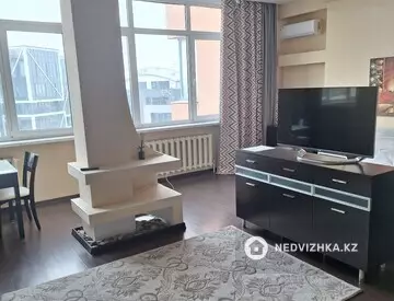1-комнатная квартира, этаж 10 из 10, 60 м², На длительный срок