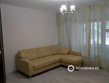 1-комнатная квартира, этаж 1 из 5, 28 м², На длительный срок