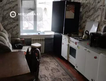 1-комнатная квартира, этаж 4 из 5, 32 м²