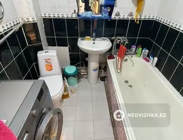 1-комнатная квартира, этаж 4 из 5, 60 м², На длительный срок