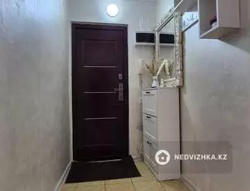 2-комнатная квартира, этаж 4 из 5, 45 м², На длительный срок