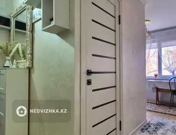 2-комнатная квартира, этаж 4 из 5, 45 м², На длительный срок