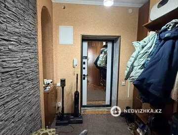 2-комнатная квартира, этаж 2 из 2, 62 м²