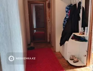 2-комнатная квартира, этаж 3 из 3, 55 м²