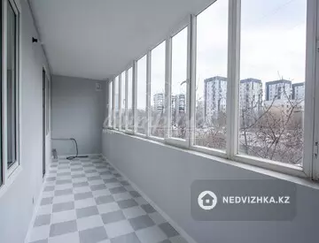 1-комнатная квартира, этаж 3 из 9, 52 м²