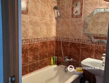 2-комнатная квартира, этаж 4 из 5, 50 м²