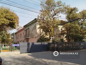 3-комнатная квартира, этаж 2 из 3, 65 м²