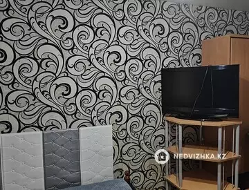 3-комнатная квартира, этаж 1 из 5, 64 м²