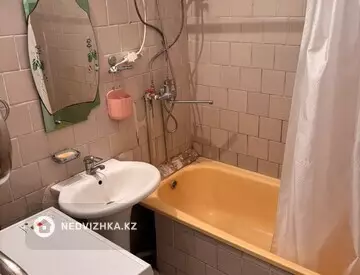 2-комнатная квартира, этаж 5 из 5, 57 м², На длительный срок