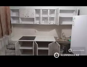 1-комнатная квартира, этаж 8 из 9, 38 м², На длительный срок