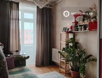 2-комнатная квартира, этаж 4 из 5, 60 м²