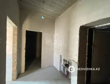 1-комнатная квартира, этаж 1 из 12, 36 м²