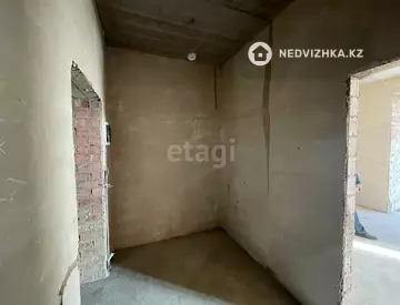 1-комнатная квартира, этаж 1 из 12, 36 м²