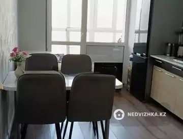 2-комнатная квартира, этаж 10 из 12, 56 м²