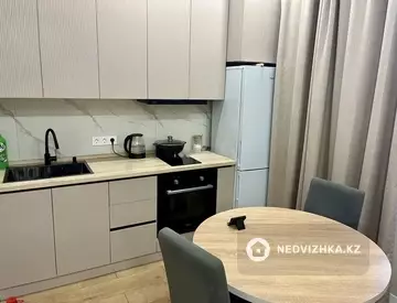 2-комнатная квартира, этаж 9 из 10, 40 м²